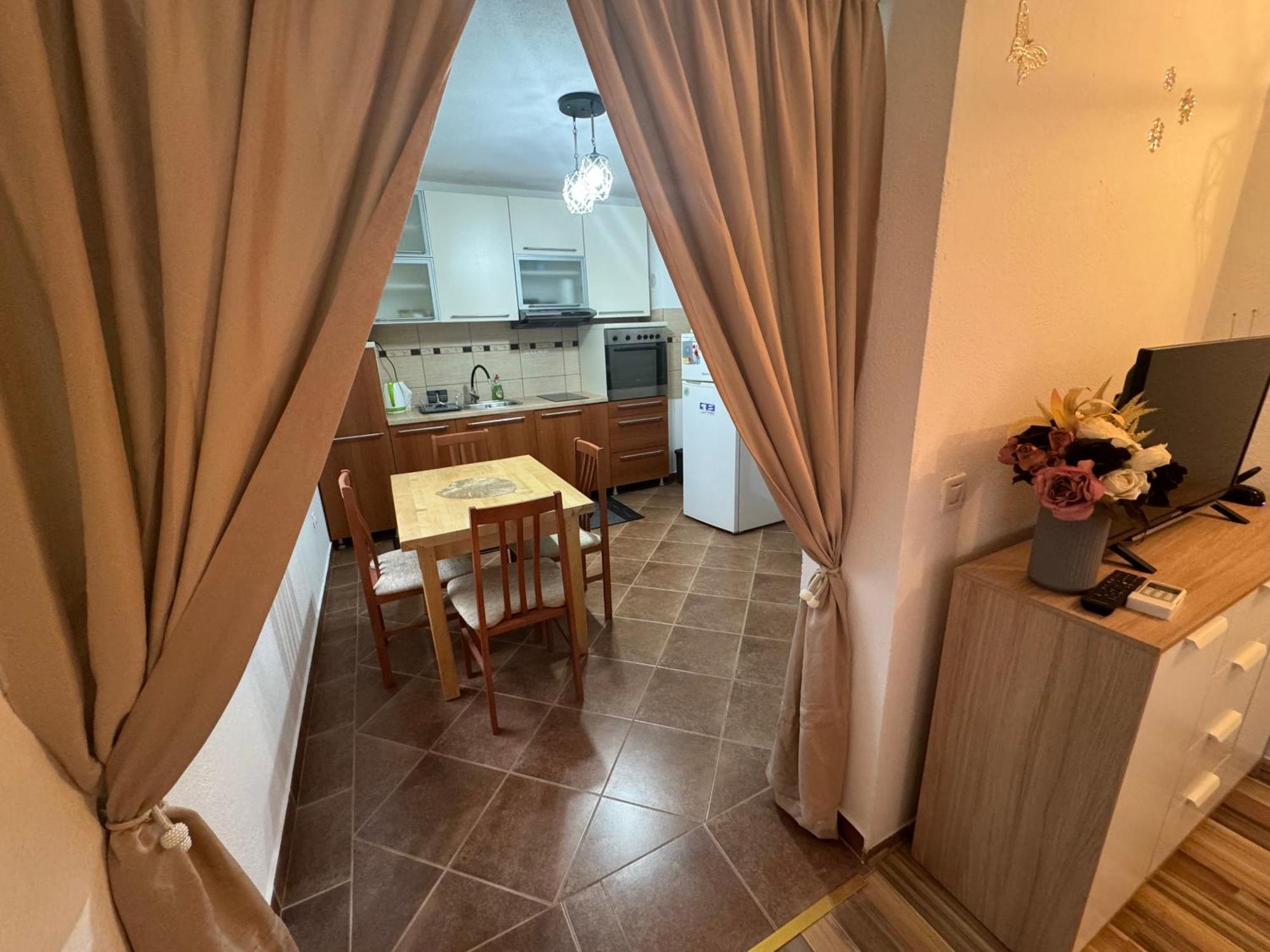 Apartment Valentina Brocanac Bagian luar foto